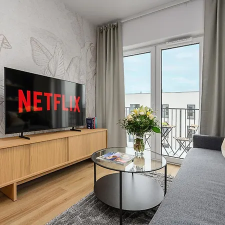 Lumina I 2br Near Orientarium Zoo I Parking I Balcony *