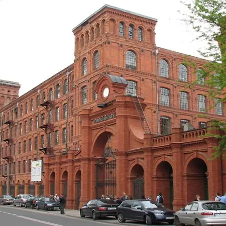 Lumina I 2br Near Orientarium Zoo I Parking I Balcony Appartamento *
