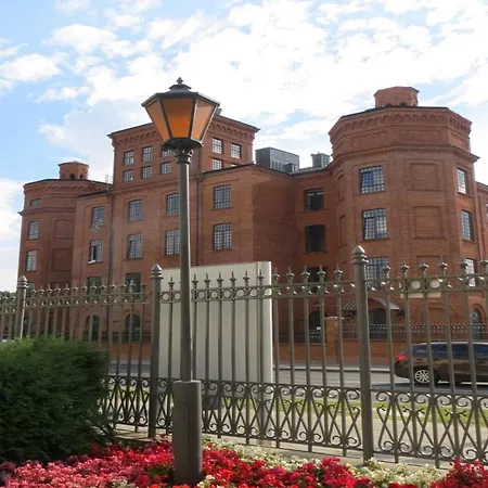 Lumina I 2br Near Orientarium Zoo I Parking I Balcony Appartamento *
